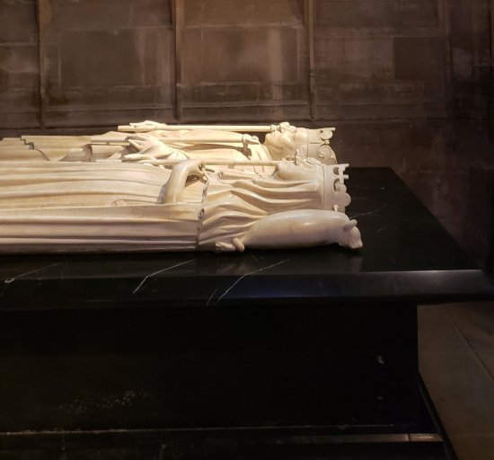 Charles VI dit le Fou et Isabeau de Bavire - gisants dans la Basilique St Denis - CDT93