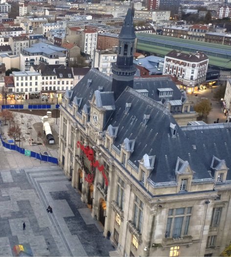 Mairie de Saint-Denis vue du toit basilique