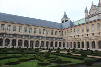 cloitre et jardin de la Maison d'ducation de la lgion d'honneur  Saint-Denis