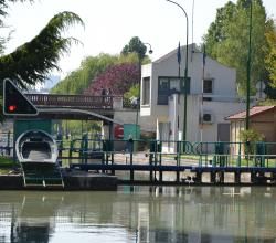 Ecluse du canal de Chelles-Vaires  Neuilly-sur-Marne